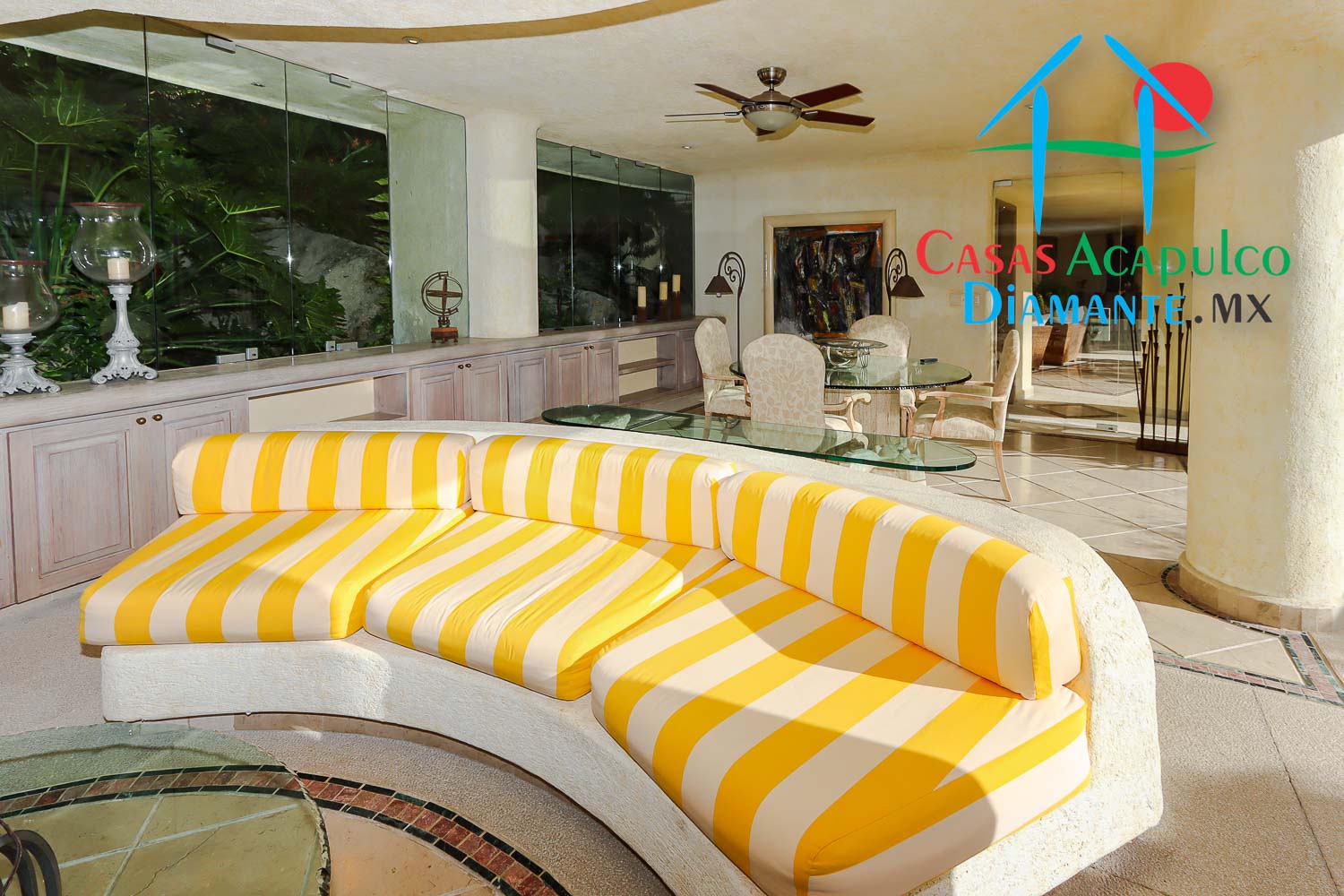 Villa del Sol - Sala de televisión 10